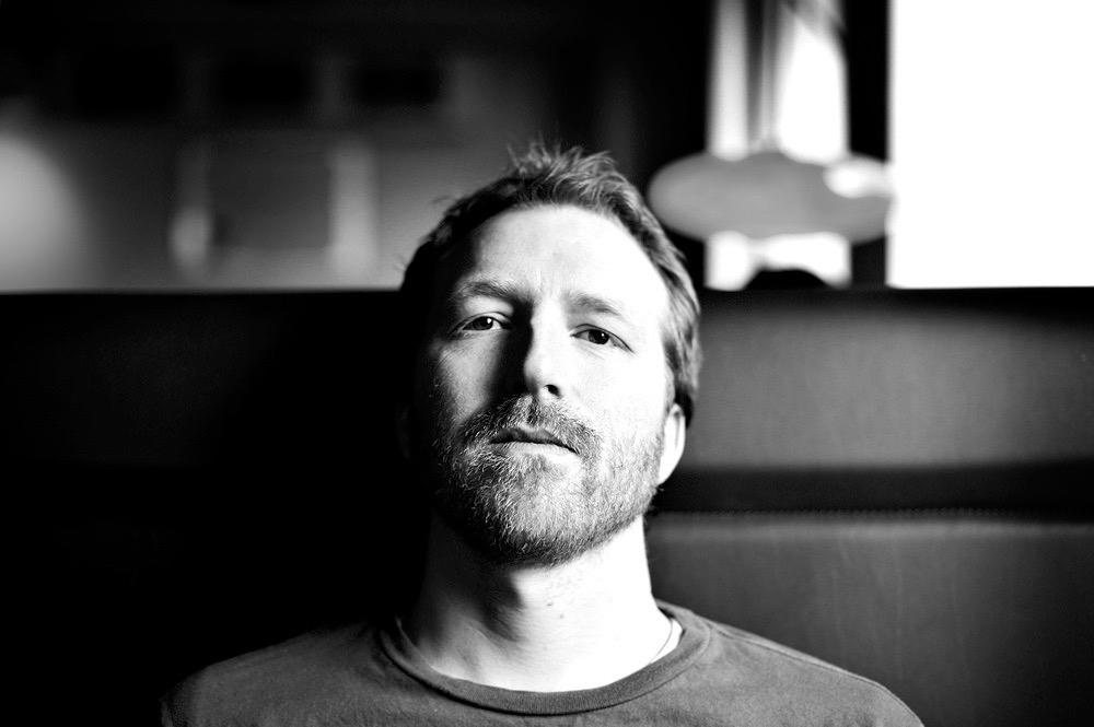 Thom Hell spiller på Sommerbris 22
